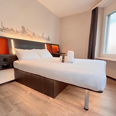 Easyhotel Zuerich Main Station Eksteriør billede