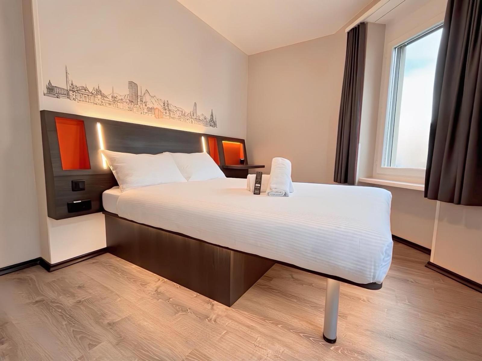 Easyhotel Zuerich Main Station Eksteriør billede