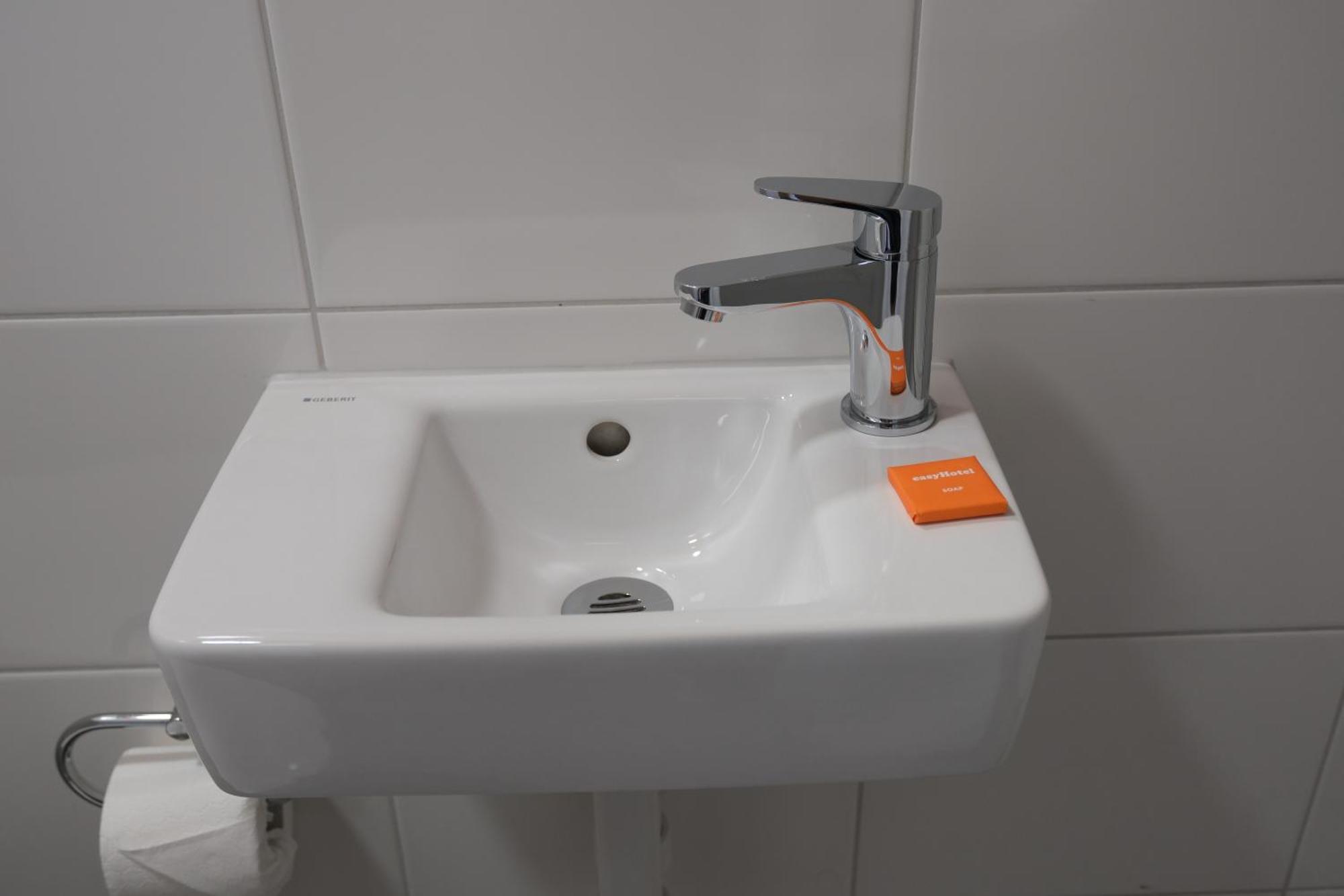 Easyhotel Zuerich Main Station Eksteriør billede