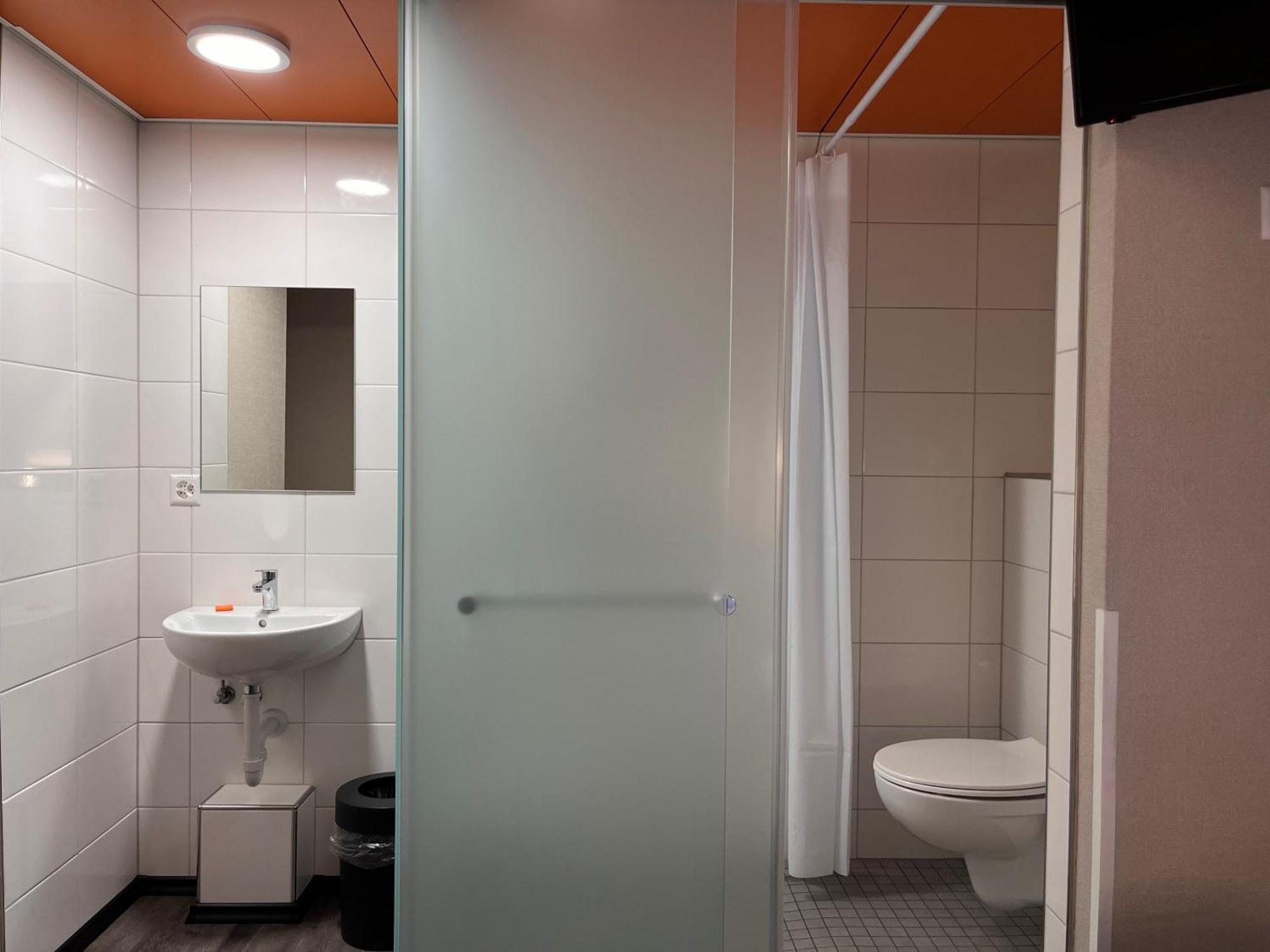 Easyhotel Zuerich Main Station Eksteriør billede