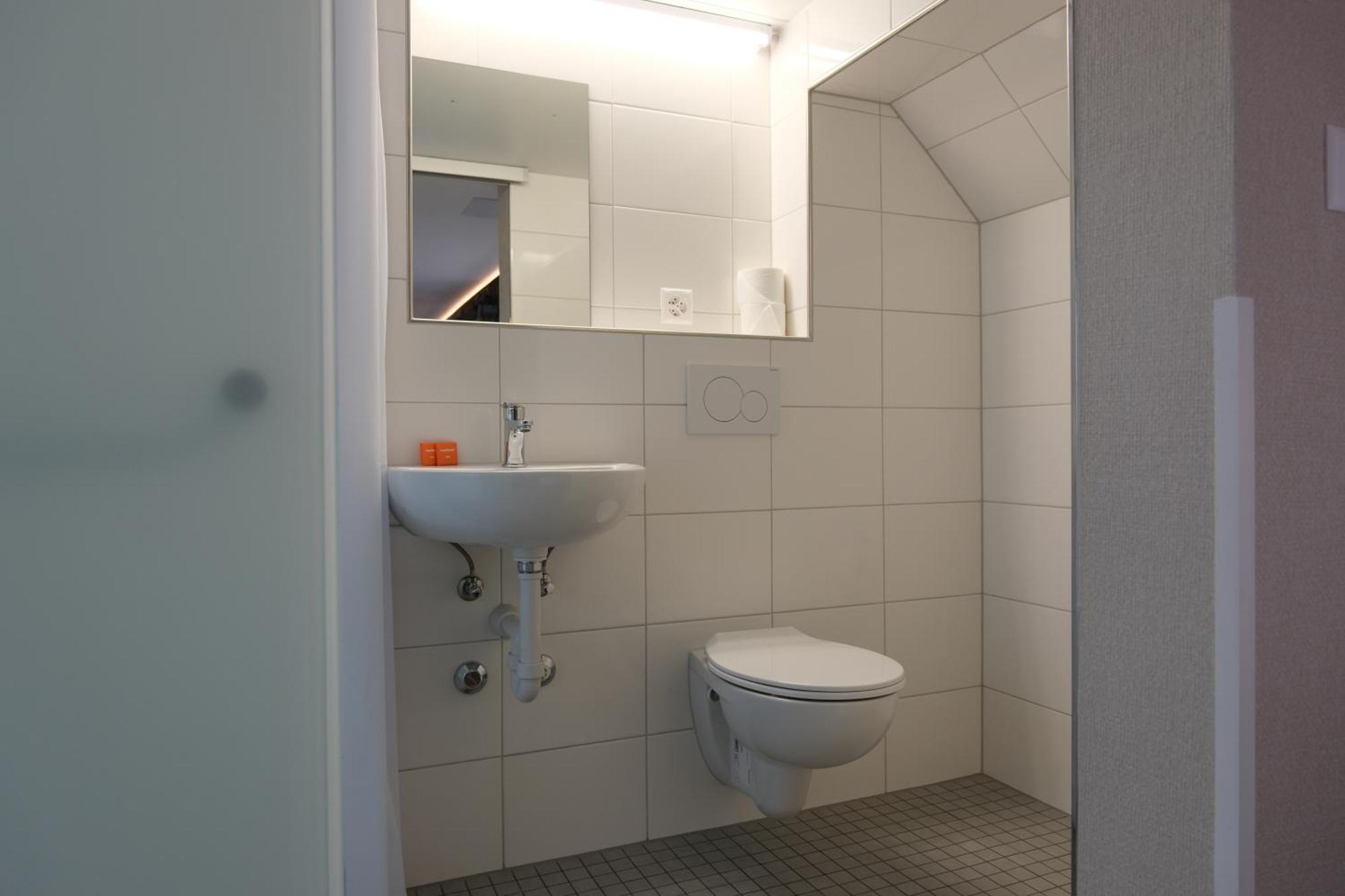 Easyhotel Zuerich Main Station Eksteriør billede