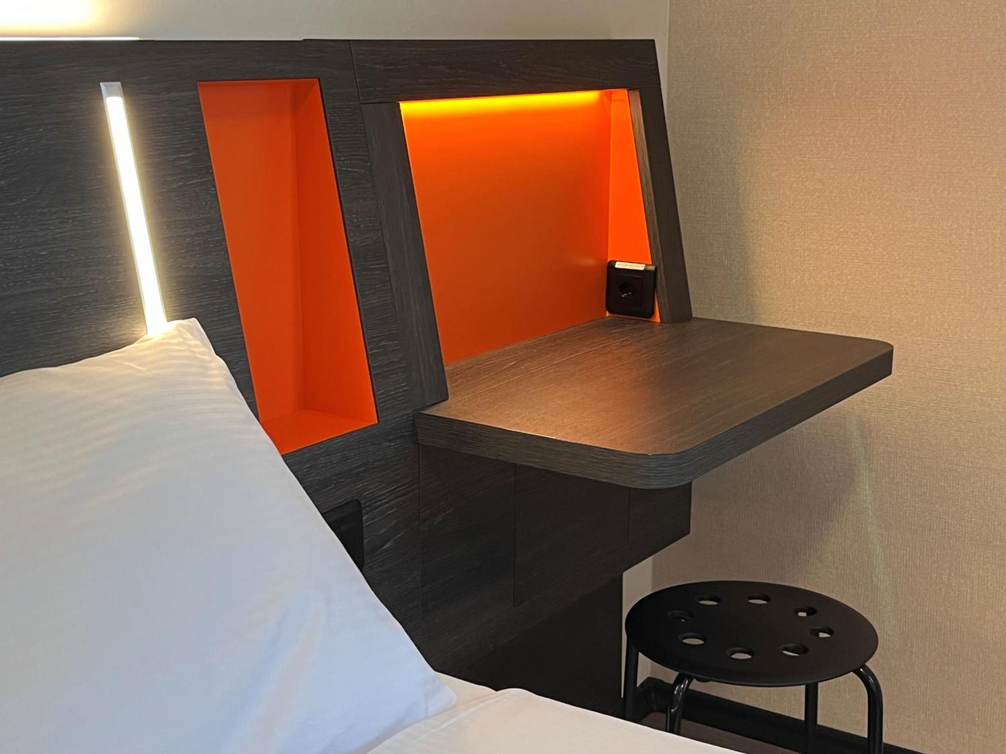 Easyhotel Zuerich Main Station Eksteriør billede