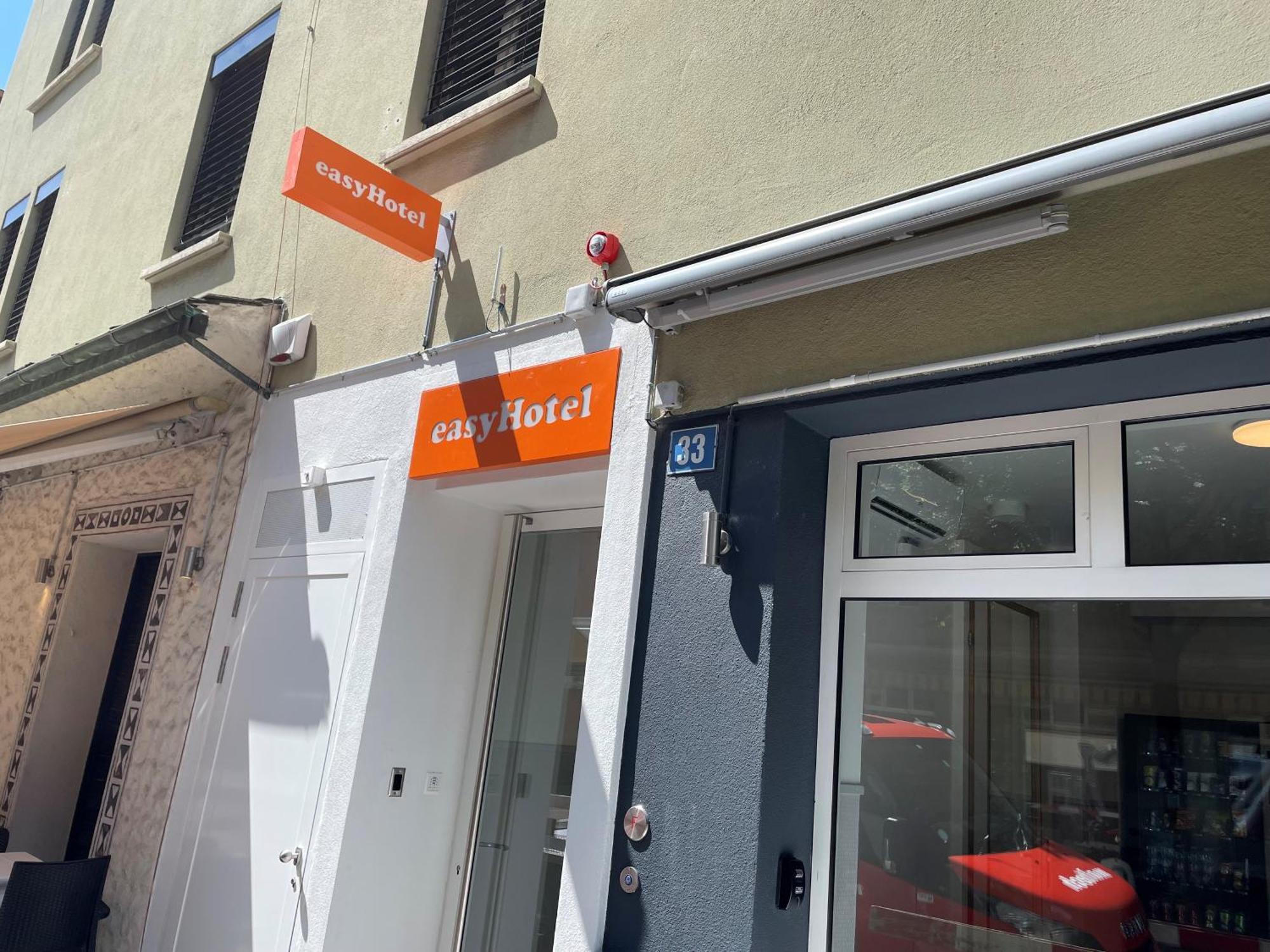 Easyhotel Zuerich Main Station Eksteriør billede
