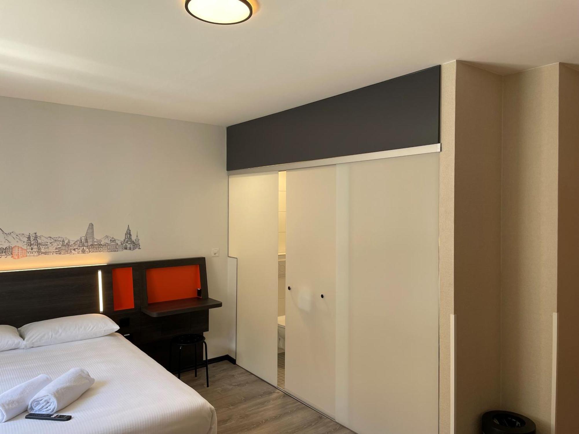 Easyhotel Zuerich Main Station Eksteriør billede