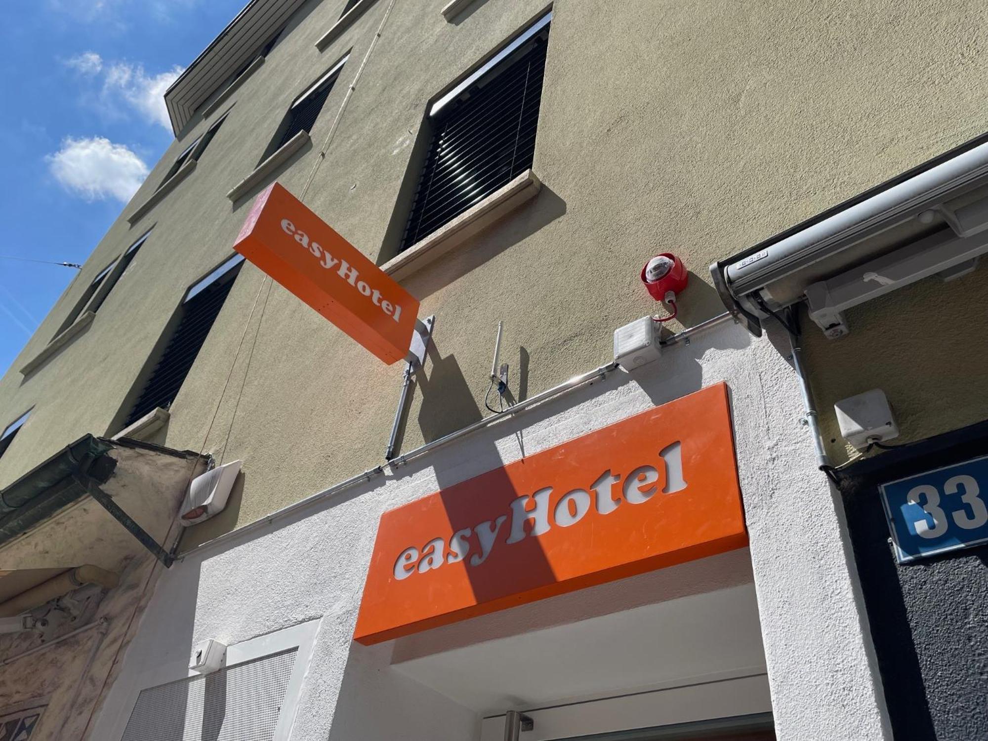 Easyhotel Zuerich Main Station Eksteriør billede